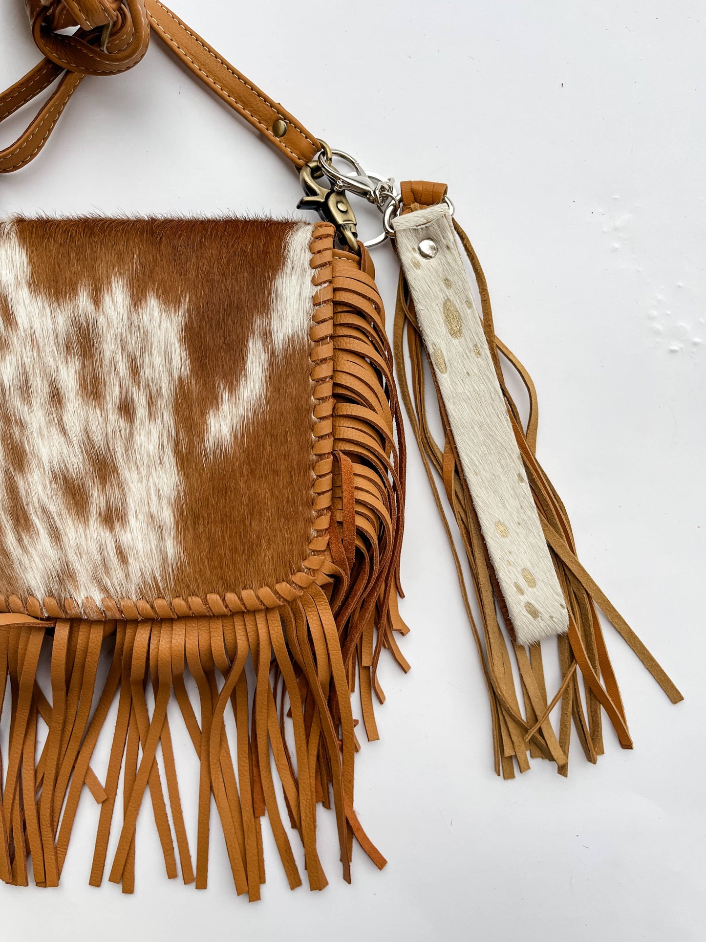 COWHIDE LEATHER FRINGE KEYCHAIN