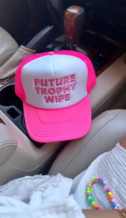 TROPHY WIFE TRUCKER