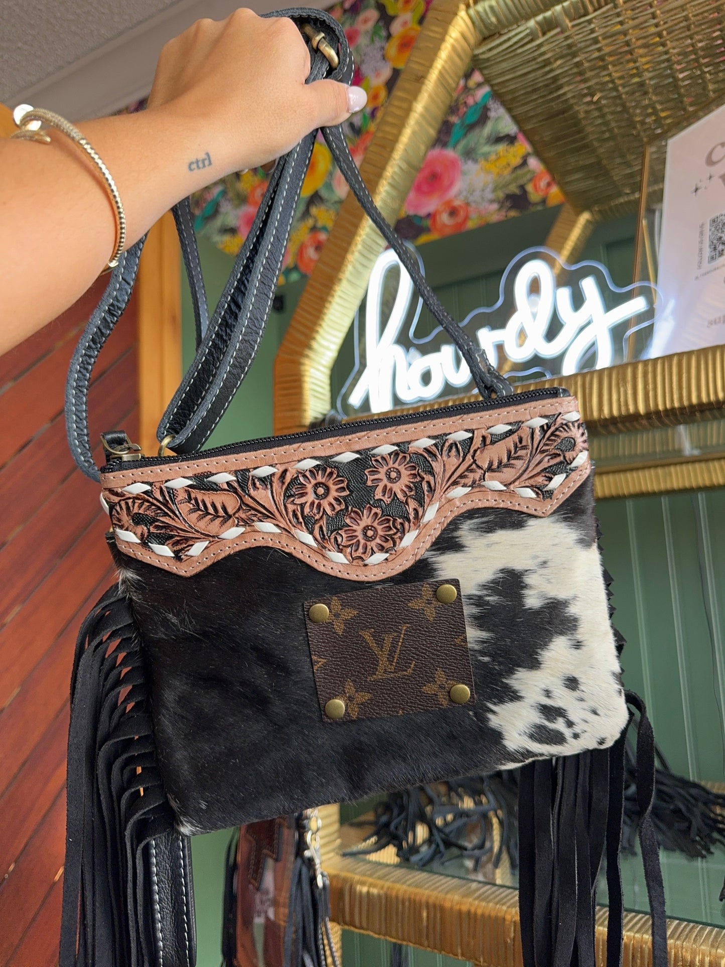 BAR STAR FRINGE BAG