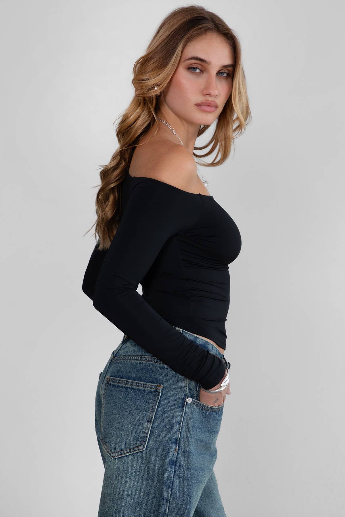 BLACK VELVET TOP