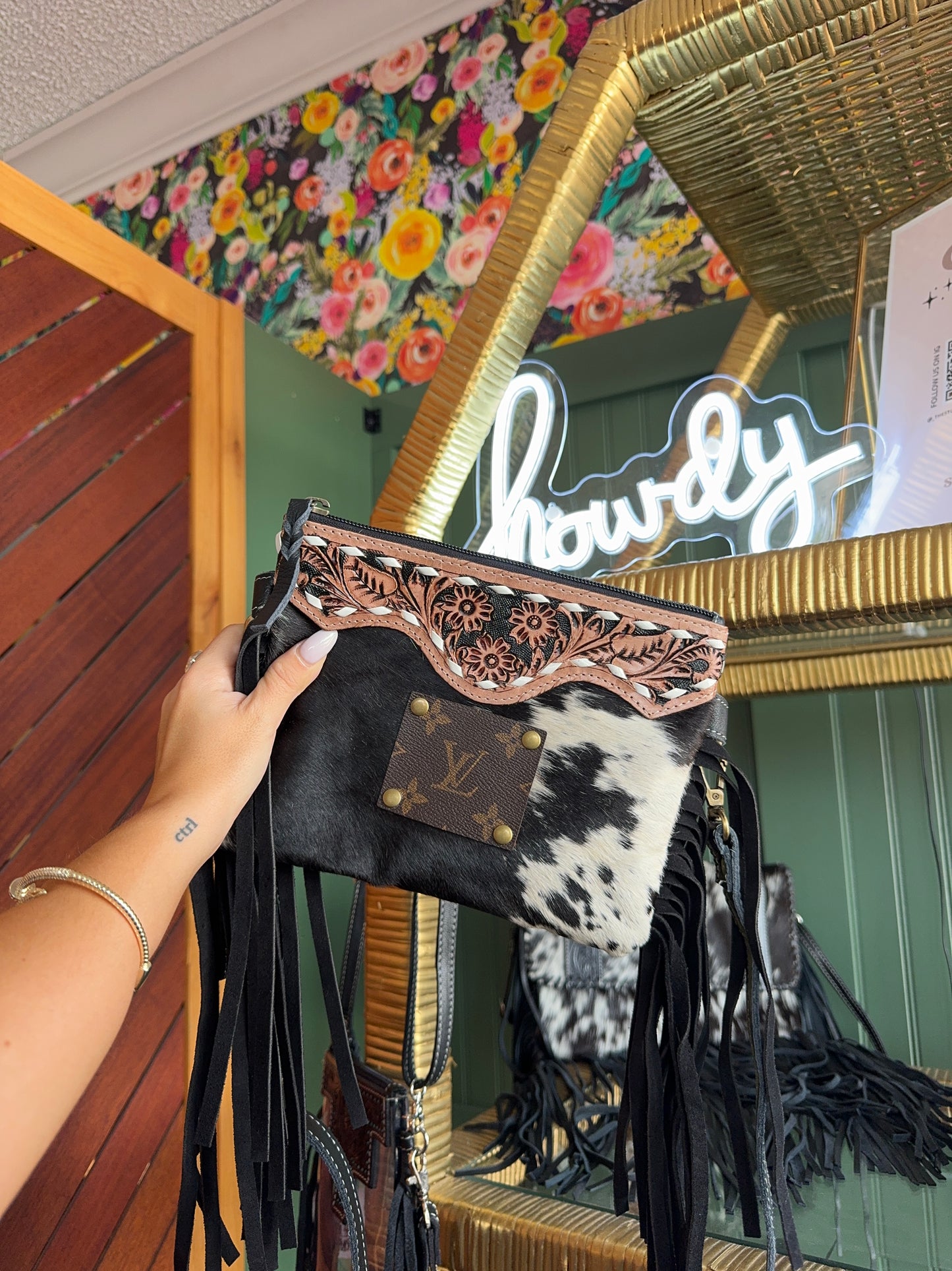 BAR STAR FRINGE BAG