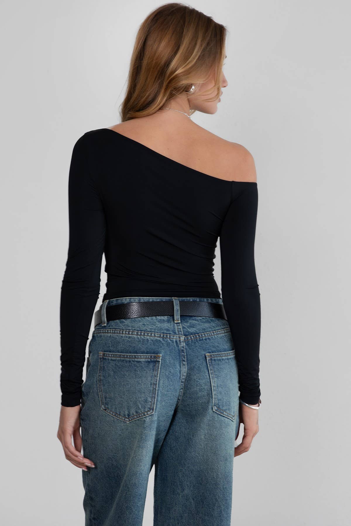 BLACK VELVET TOP