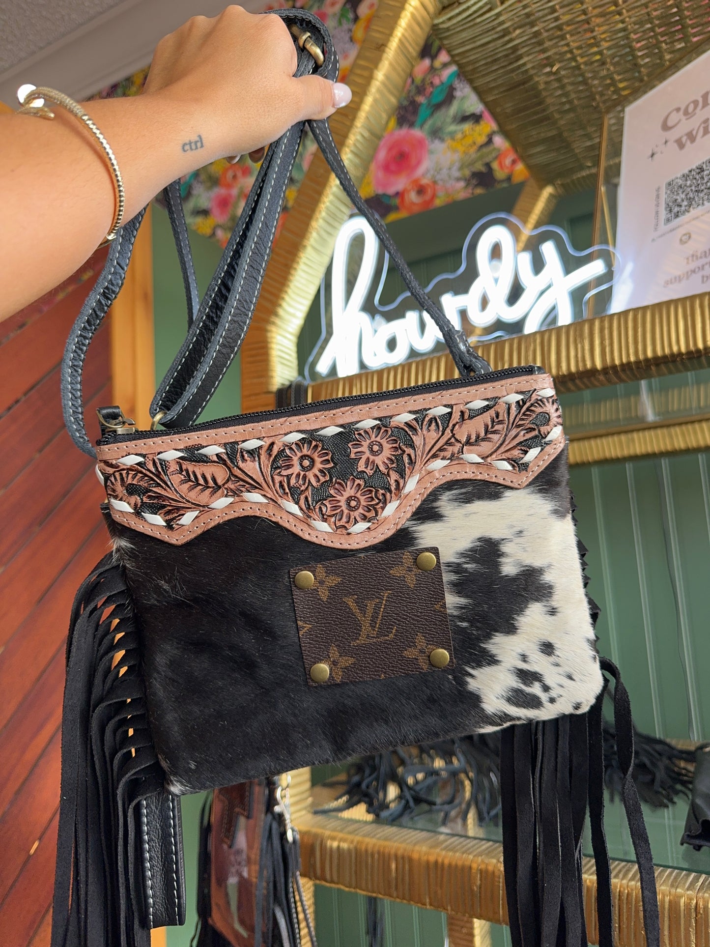 BAR STAR FRINGE BAG