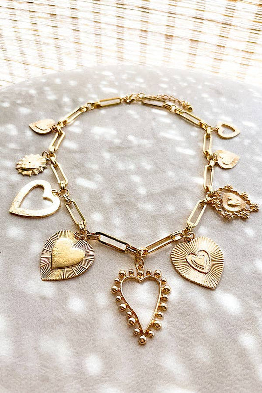 PRETTY LITTLE HEART NECKLACE