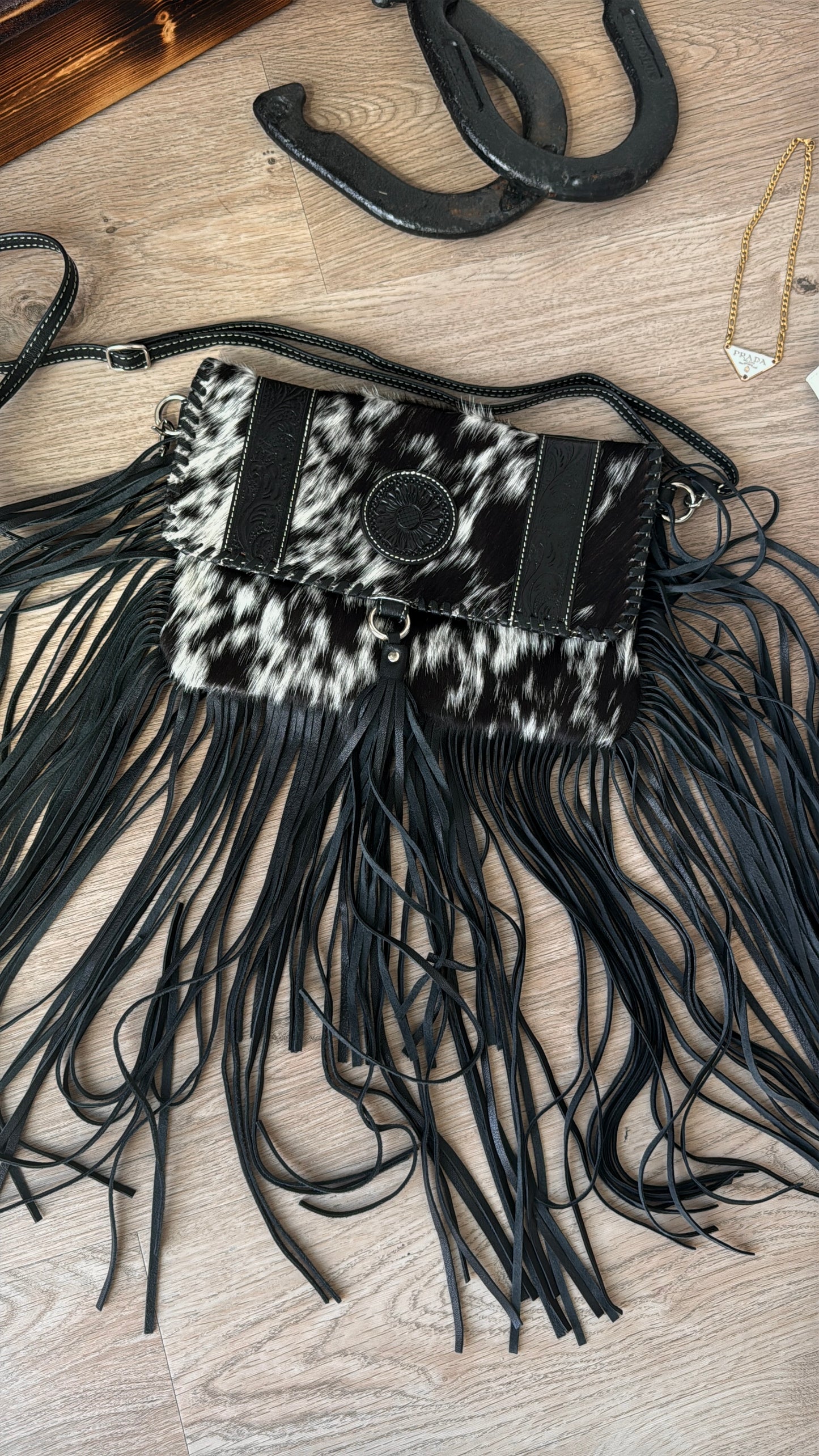THE STEVIE COWHIDE PURSE