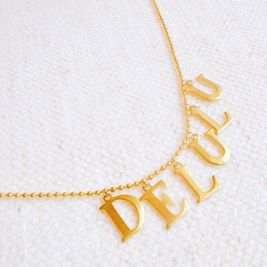 DELULU NECKLACE